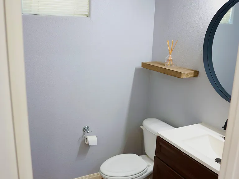 1306 Chicon St — Photo 10