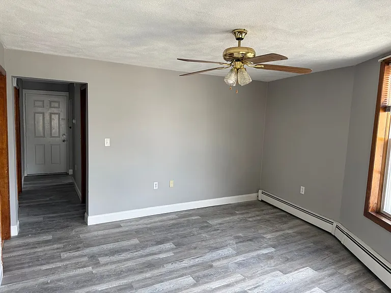 781 Winthrop Ave — Photo 20