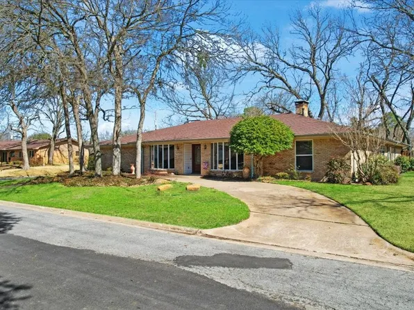 2529 Nantucket Dr, Sherman, TX 75092