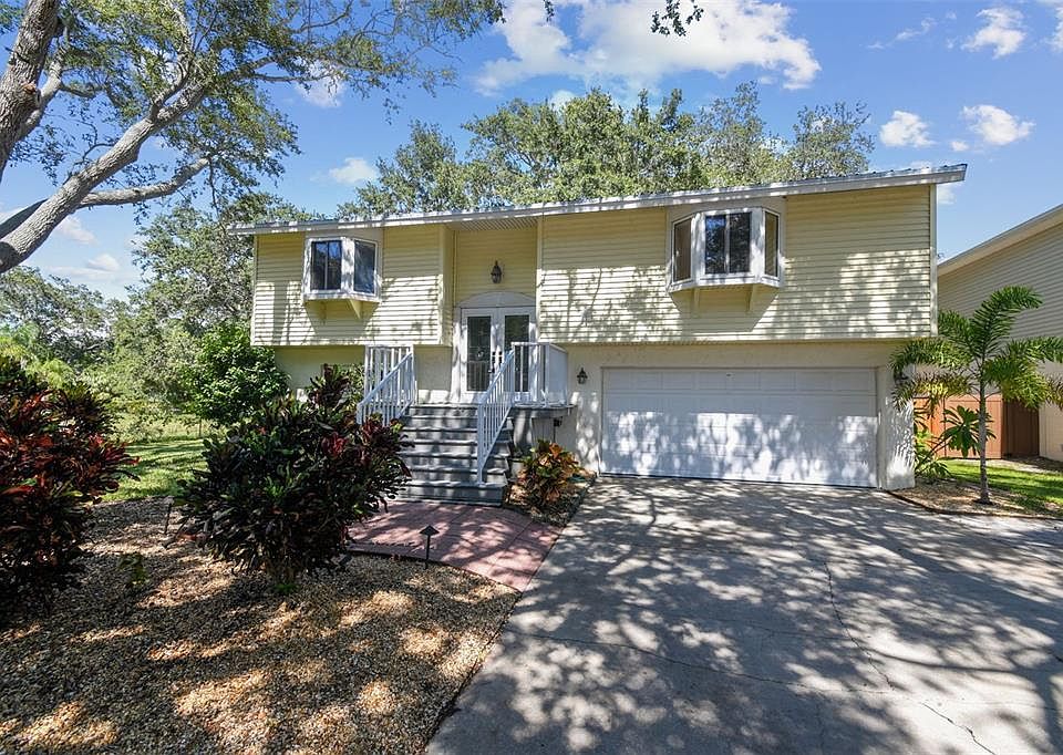 1st image of 909 LYNNLEA LANE