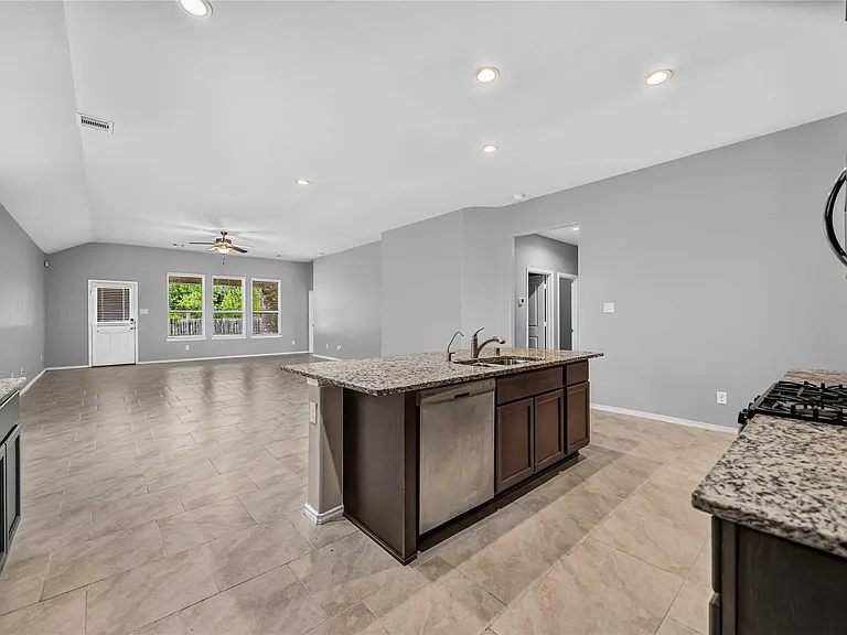 21505 Elk Haven Ln — Photo 7