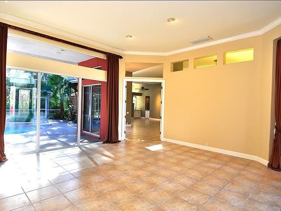 4th image of 18139 Longwater Run Dr
