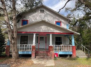 628 SE Pearl St, Collins, GA 30421