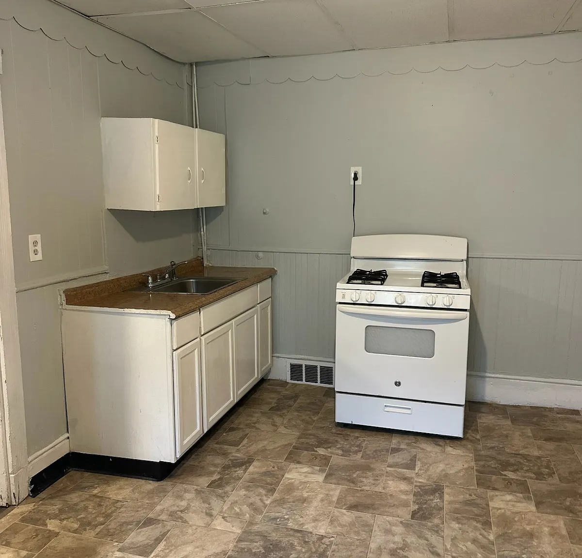 1 bed, 650 sqft, $1,200 — Photo 2