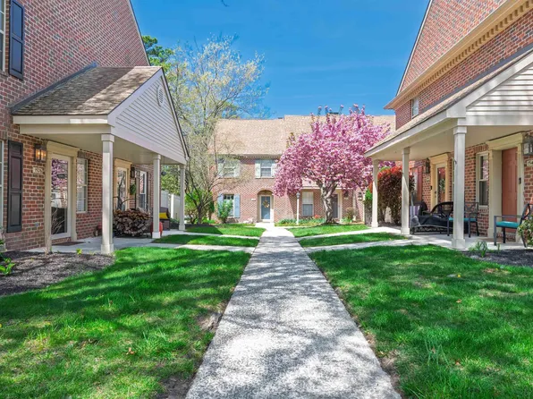 1526 Hamilton Ct #226, Mays Landing, NJ 08330