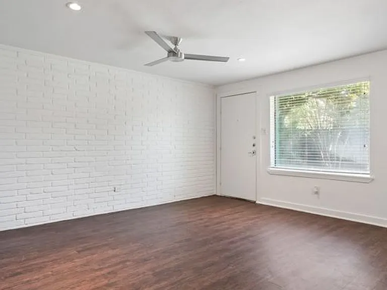1717 Norfolk St — Photo 8
