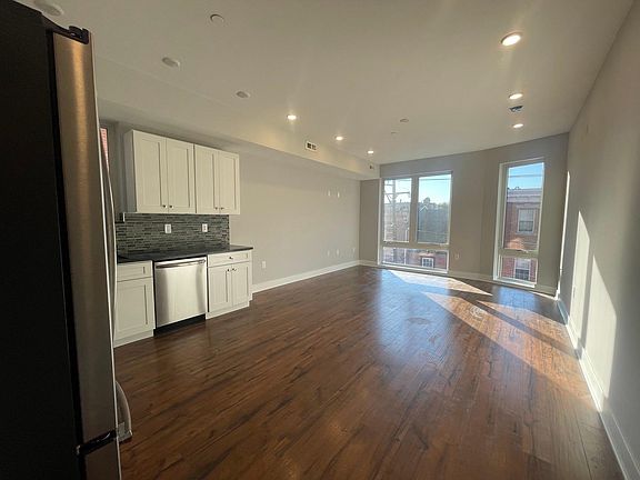5th image of 332 Cambridge St #13C