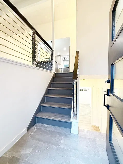 3975 Southeast Castlewood Drive - 1 — Photo 2