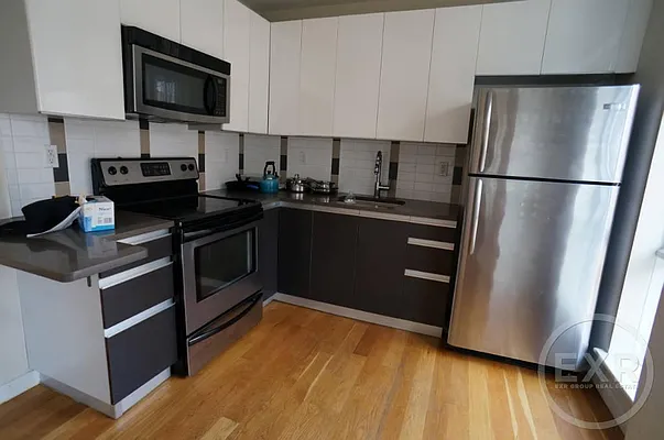 Rented by EXR | media 20