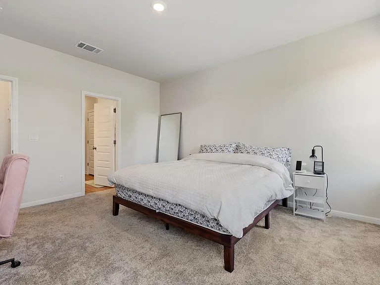 8306 Haflinger Dr — Photo 11