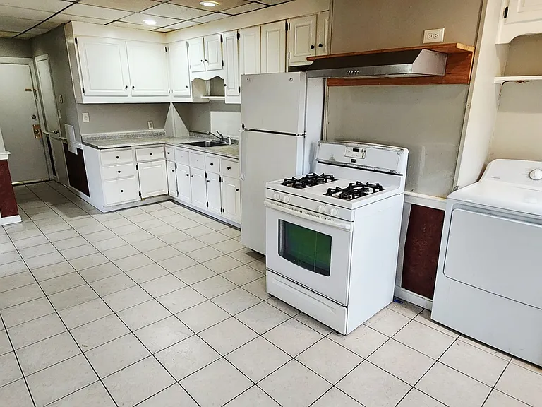 132 Bremen St #2 — Photo 1