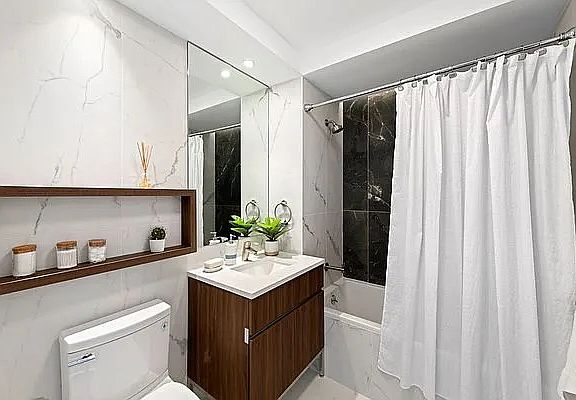 5th image of 224 E 135th St #2124