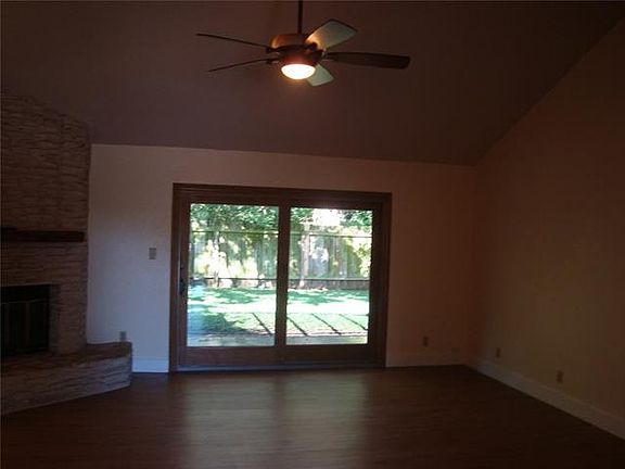 5th image of 305 Cluck Creek Trl