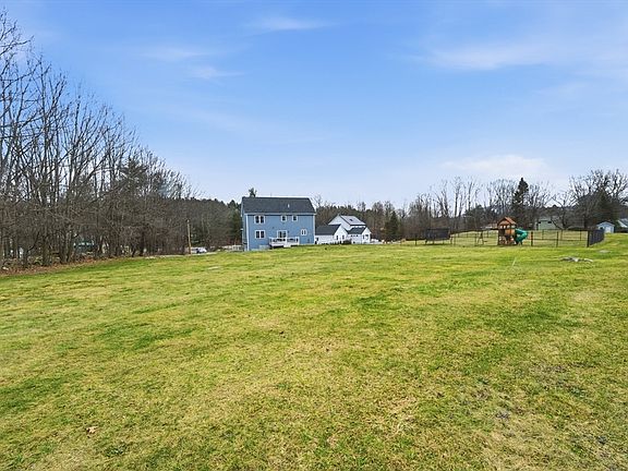 4th image of 23 Hager Park Rd