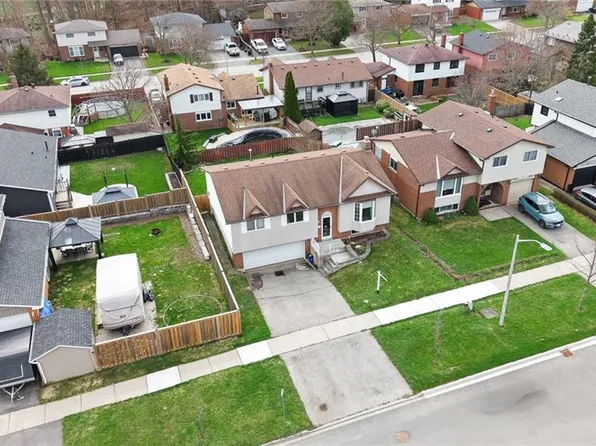 98 Cobblehill Rd, Halton Hills, ON L7J 2N6