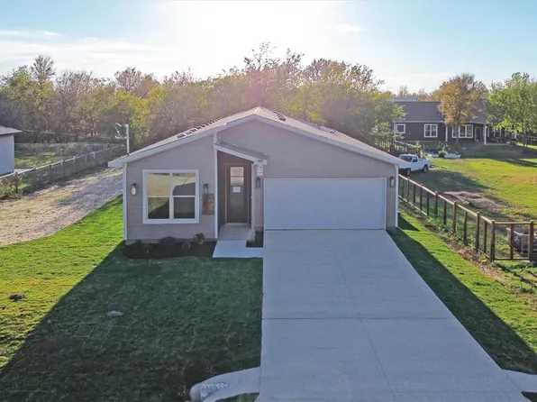 151 Kawainui Ln, Bastrop, TX 78602