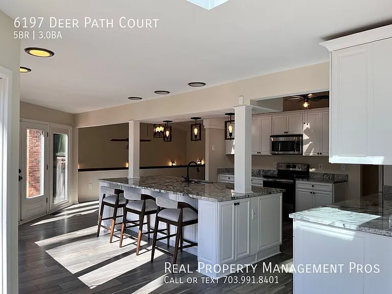 6197 Deer Path Ct — Photo 8