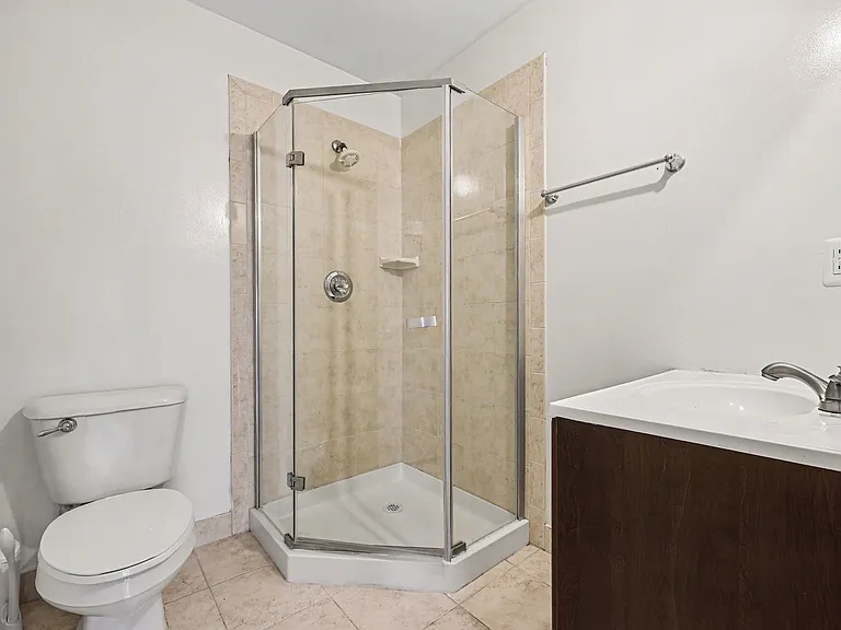 32821 Grand River Ave #B — Photo 2
