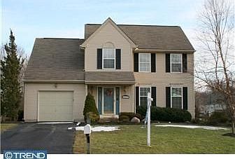 1st image of 33 Hazelwood Dr