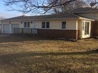 902 5th St, Colona, IL 61241