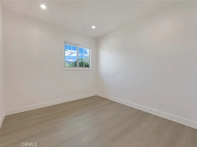 22222 Vanowen St — Photo 12