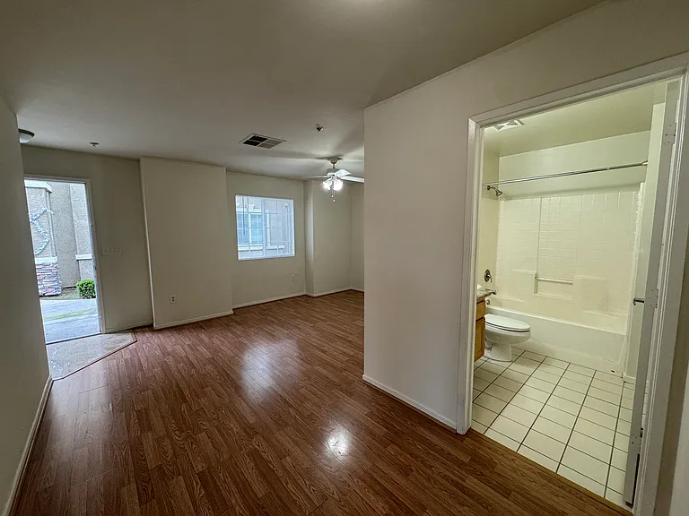 600 Hosking Ave (Golden Valley Luxury Apartments) — Photo 7