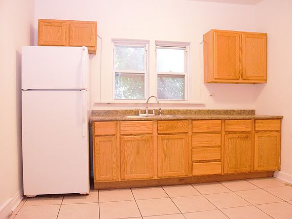 5th image of 11536 S Stewart Ave