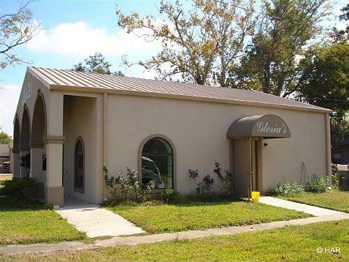 4th image of 1295 Gladys Ave