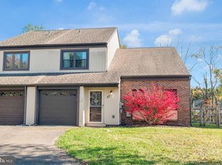 27 Log Pond Dr, Horsham, PA 19044