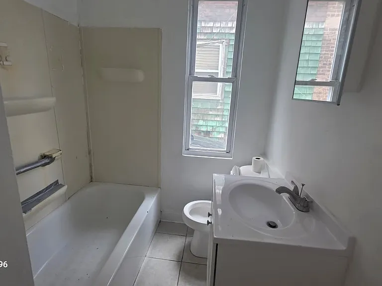 73 Main St #1 — Photo 4