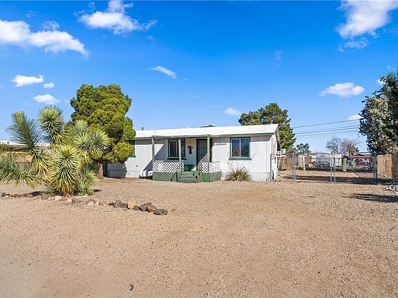 2nd image of 3323 E Leroy Avenue