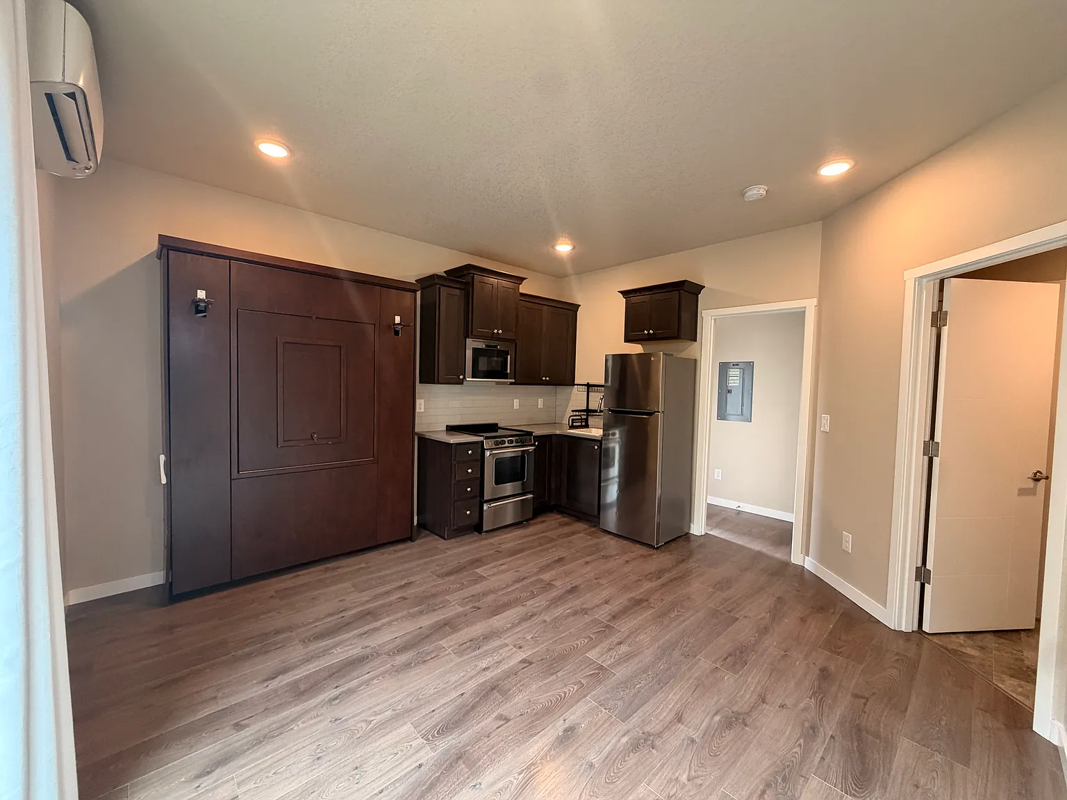 Studio, 450 sqft, $1,195 — Photo 1