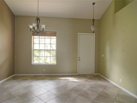 4th image of 3240 SW Majestic Ct