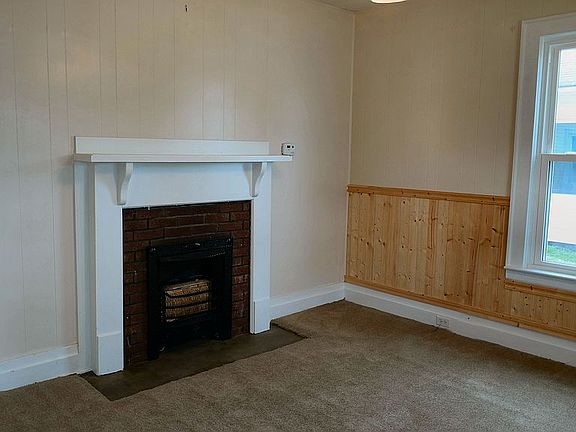 5th image of 1110 Broadway Ave