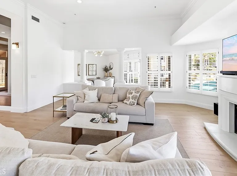 52 Plaza Vivienda — Photo 7