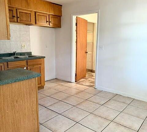 4th image of 301 N 20th Street