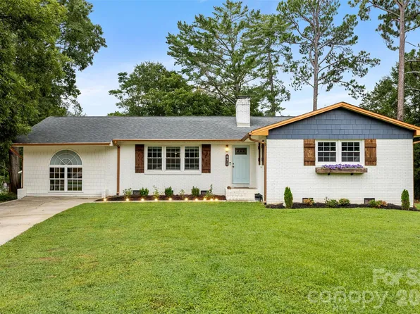 821 Normandy View St, Gastonia, NC 28052