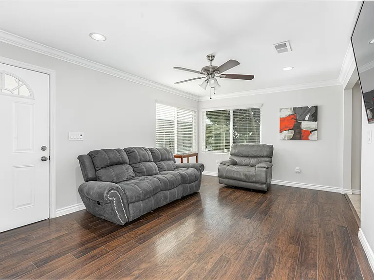 6316 Skyline Dr — Photo 17