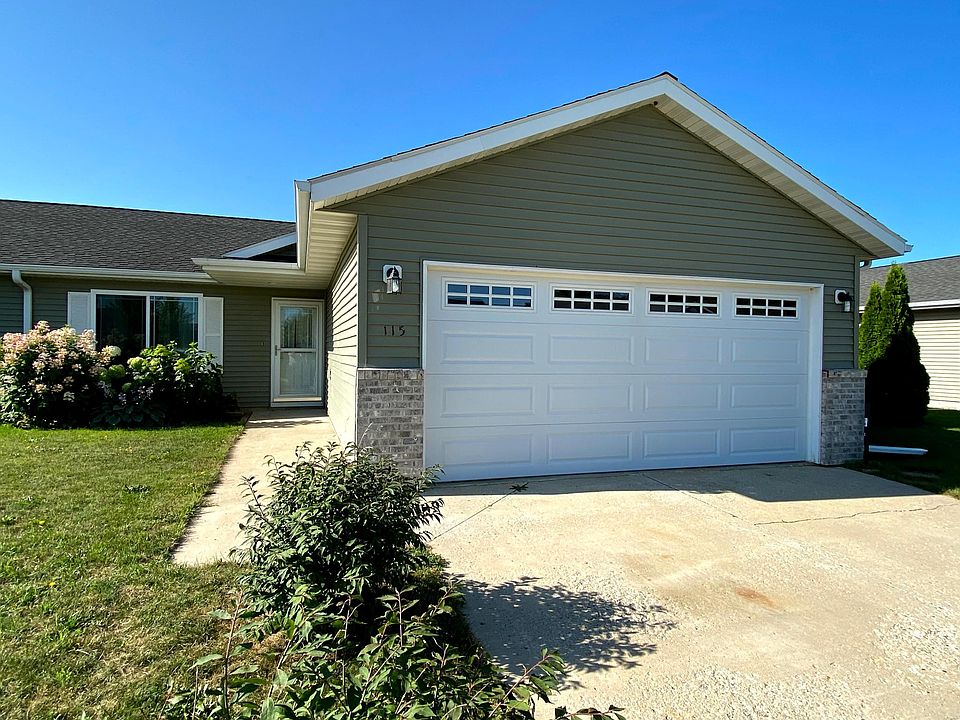 115 Dakota Trail, Brookings SD $1250/Mo 3 Bedrooms, 2 Baths