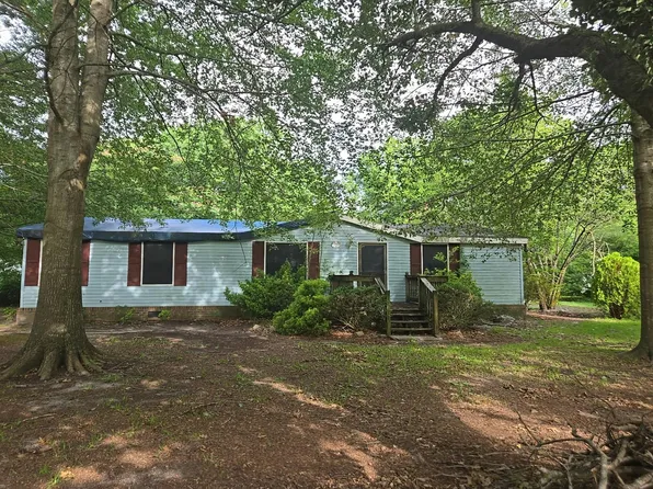 2620 Jolyn Ct, Winterville, NC 28590