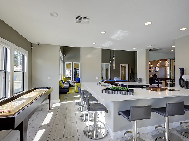 Sagecliff Apartments — Photo 17