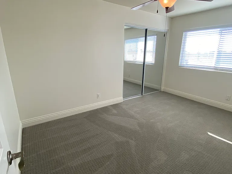 1324 Iris Ave #5 — Photo 7