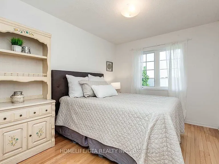 25 Haverhill Cres — Photo 10