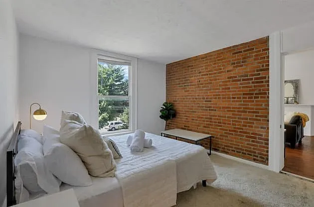 82 Price Ave #C — Photo 40