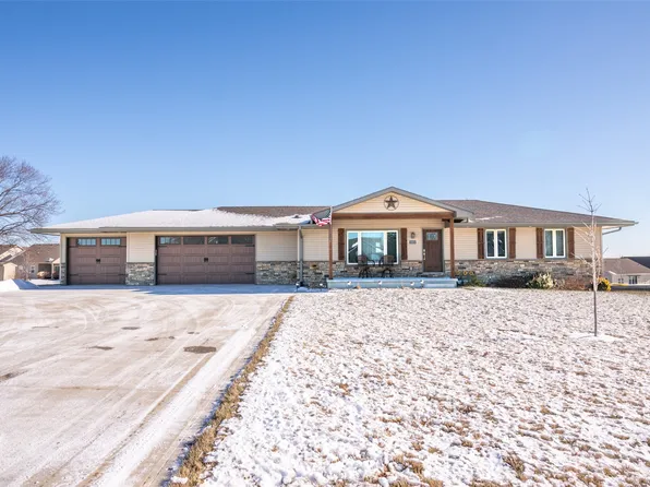 1113 14th Ave SE, Altoona, IA 50009
