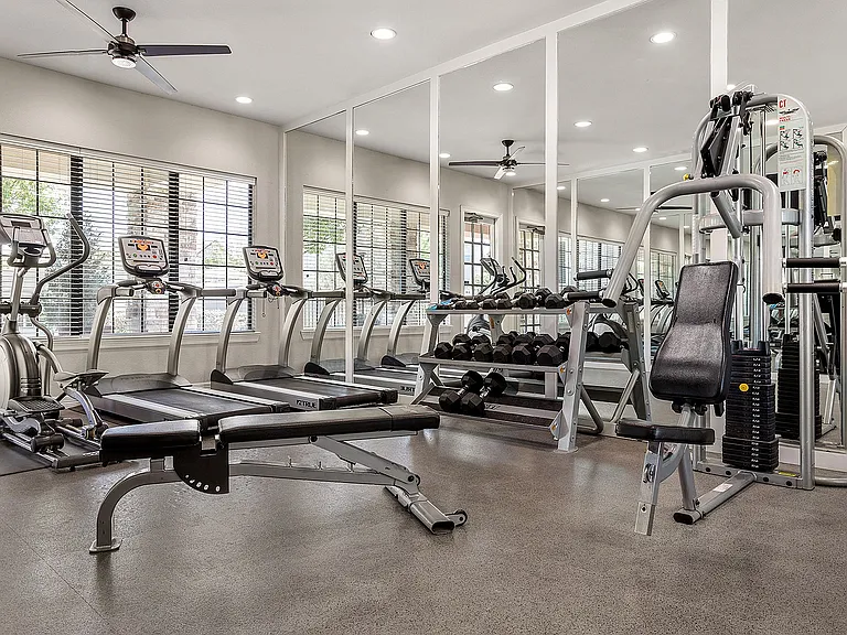 C208690_PinnacleRidge_FitnessRoom_02