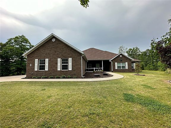 2nd image of 3 Iona Cir