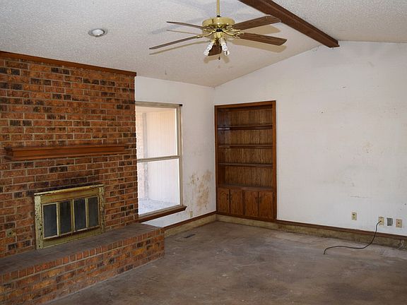 4th image of 203 Terra Ct