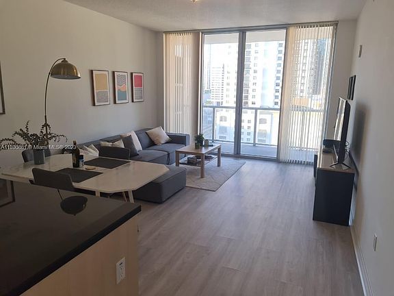 2nd image of 1111 SW 1st Ave APT 1824