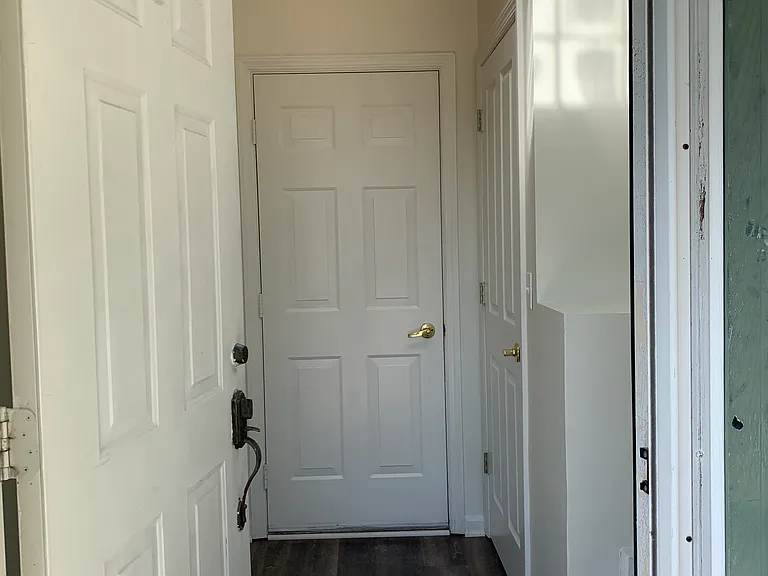 401 Vista Cir #401 — Photo 2